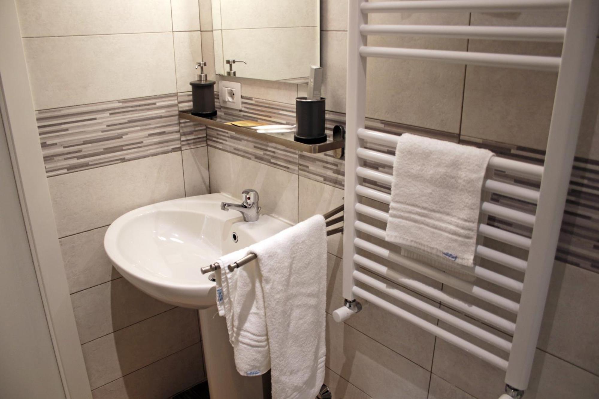 Living Salerno B&B Экстерьер фото